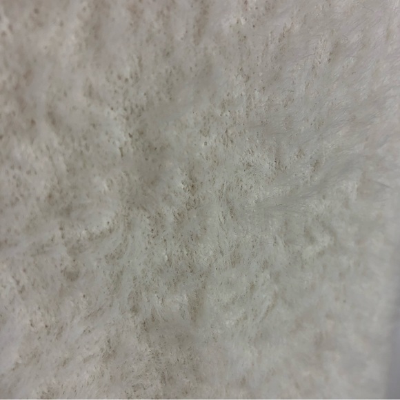 Twik ecru fuzzy sweater - Picture 5 of 9